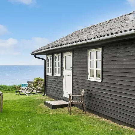 בית נופש 2 Bedroom Front In V *