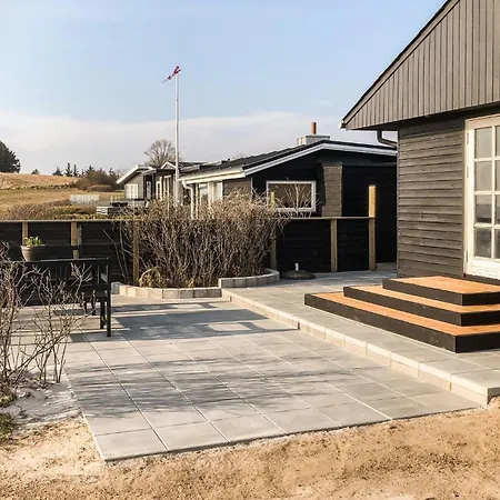 Feriehus 2 Bedroom Front In V *